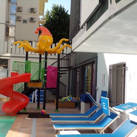 Hotel 2000 Rimini Exteriér fotografie
