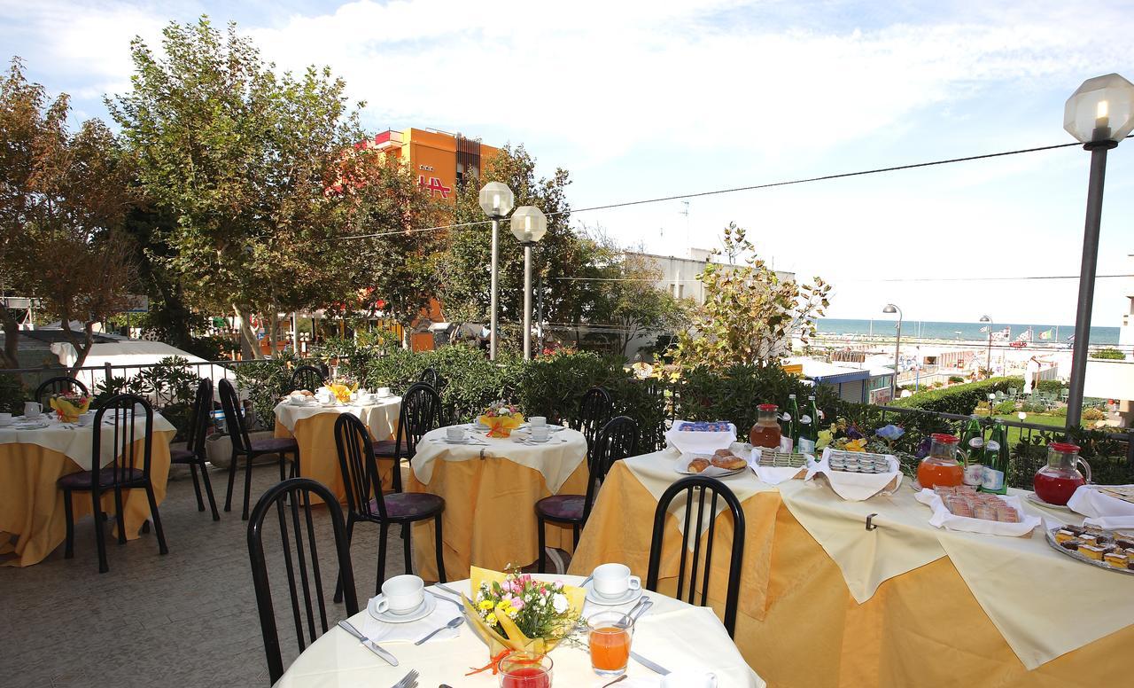 Hotel 2000 Rimini Exteriér fotografie