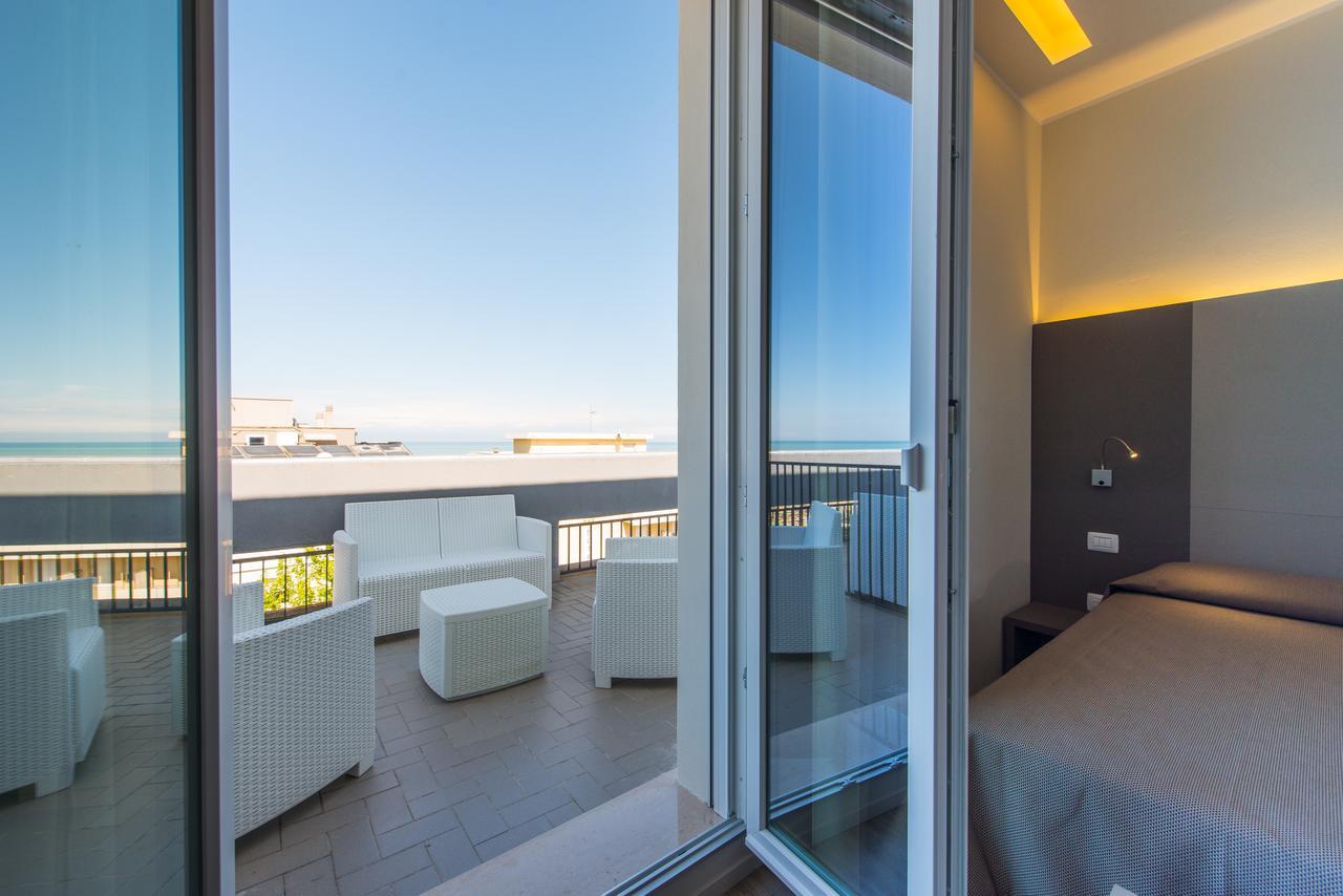Hotel 2000 Rimini Exteriér fotografie
