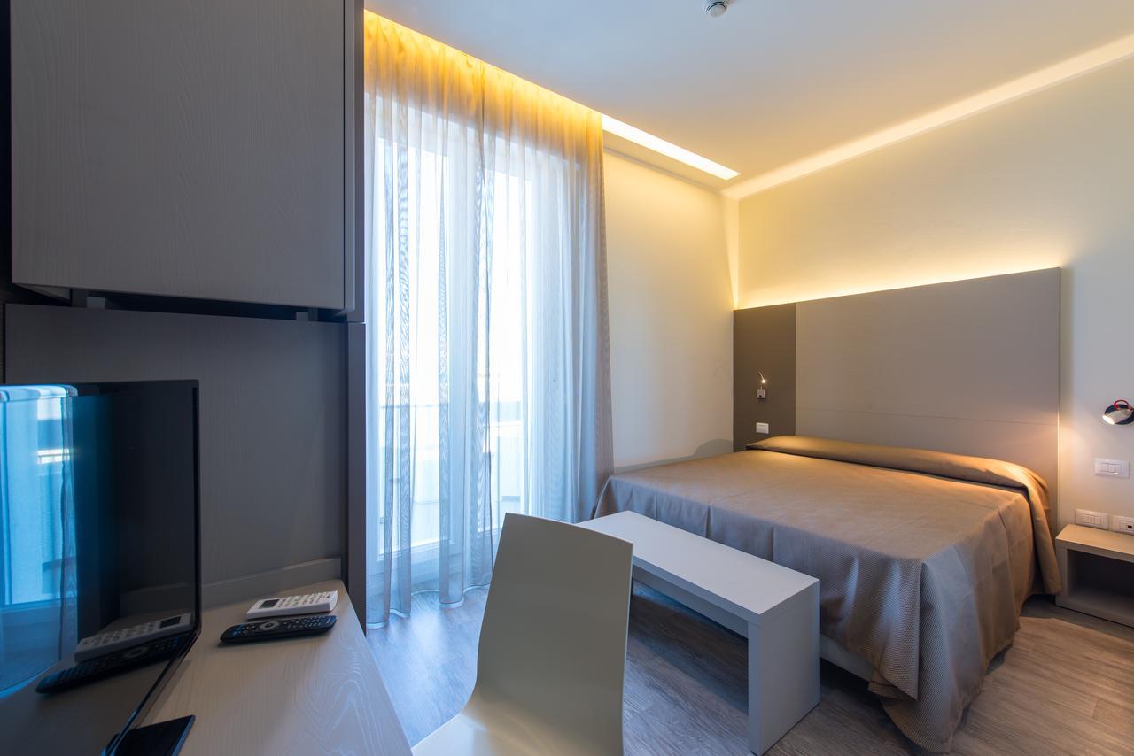 Hotel 2000 Rimini Exteriér fotografie